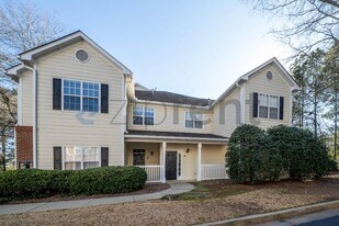 603 Spring Heights Ln in Smyrna, GA - Building Photo