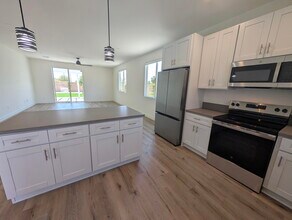 30100 San Joaquin Dr in Cathedral City, CA - Building Photo - Building Photo