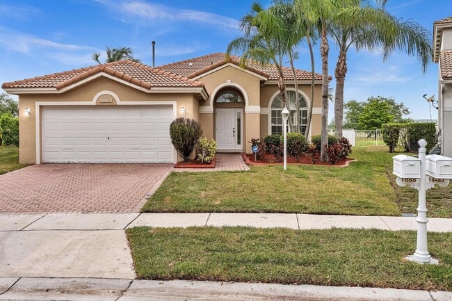 1688 NW 144th Way in Pembroke Pines, FL - Building Photo - Building Photo