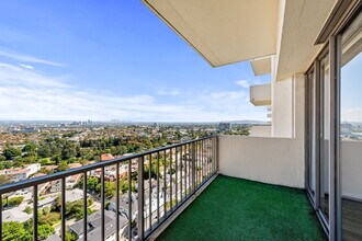 2160 Century Park E, Unit Century City with views in Los Angeles, CA - Building Photo - Building Photo