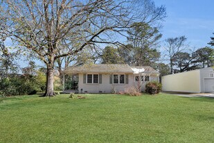 604 9th St in New Bern, NC - Building Photo