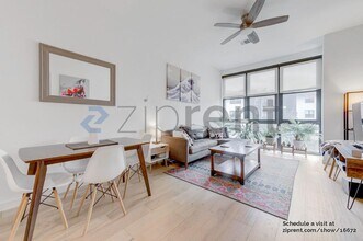 800 Embassy Dr in Austin, TX - Building Photo - Building Photo