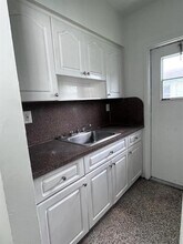 1120 Sesame St in Opa Locka, FL - Building Photo - Building Photo