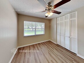 2240 Kansas St in Titusville, FL - Foto de edificio - Building Photo