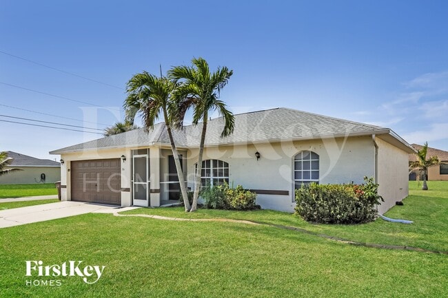 316 SW 29th Ave in Cape Coral, FL - Foto de edificio - Building Photo