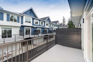 16678-16625 61 in Surrey, BC - Building Photo - Building Photo
