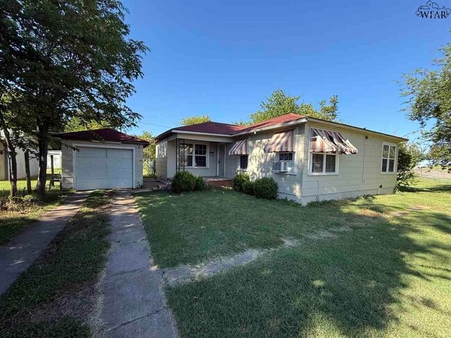 property at 1820 Kell W Blvd
