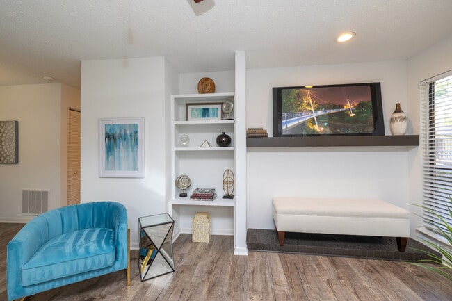 Haywood Pointe Apartments in Greenville, SC - Foto de edificio - Interior Photo