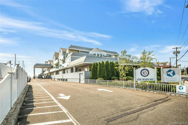 property at 433 Main St