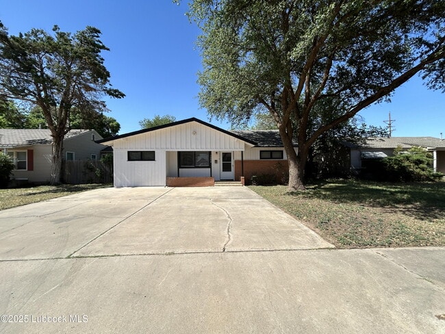 property at 3004 30th St