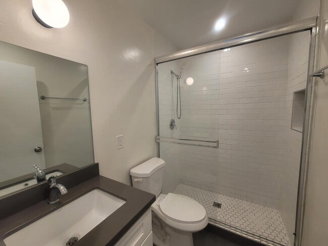 1841 S. Manhattan Pl in Los Angeles, CA - Foto de edificio - Building Photo