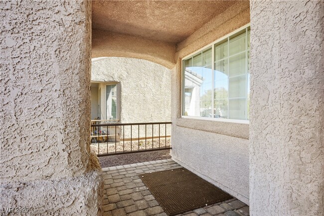 349 Colorful Rain Ave in North Las Vegas, NV - Building Photo - Building Photo