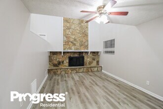 6875 Fielder Ct in Rex, GA - Building Photo - Building Photo