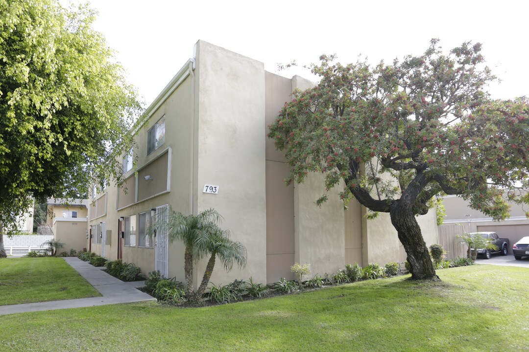 793 Fondren St in Orange, CA - Building Photo