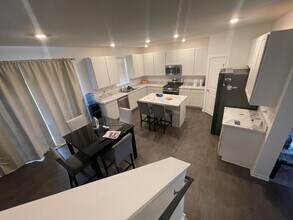 1464 Collins St in Elburn, IL - Building Photo - Building Photo