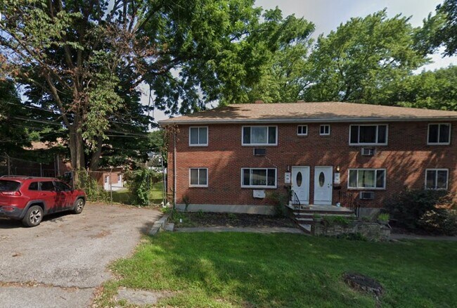 77 Thingvalla Ave, Unit 2