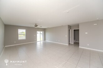 8516 40th Cir E in Palmetto, FL - Foto de edificio - Building Photo