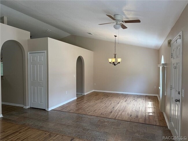 property at 3 Lindwood Ct