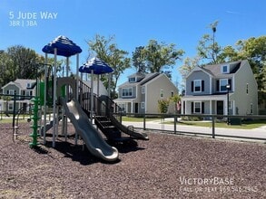 5 Jude Way in Beaufort, SC - Foto de edificio - Building Photo