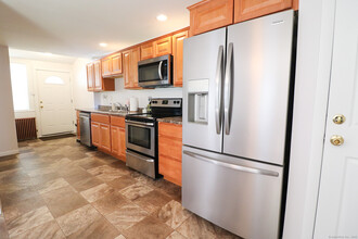 167 N Main St in Southington, CT - Building Photo - Building Photo
