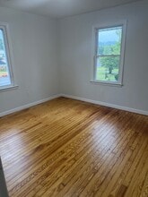 85 Greenbrook Rd in Green Brook, NJ - Building Photo - Building Photo