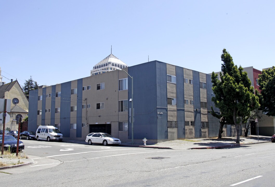 1520 Castro St in Oakland, CA - Foto de edificio