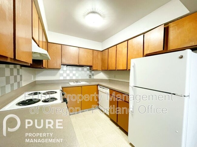 property at 1119 SE 27th Ave