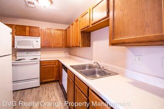 107 W Gold Coast Rd in Papillion, NE - Building Photo - Building Photo