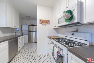 2422 Abbot Kinney Blvd in Los Angeles, CA - Building Photo - Building Photo