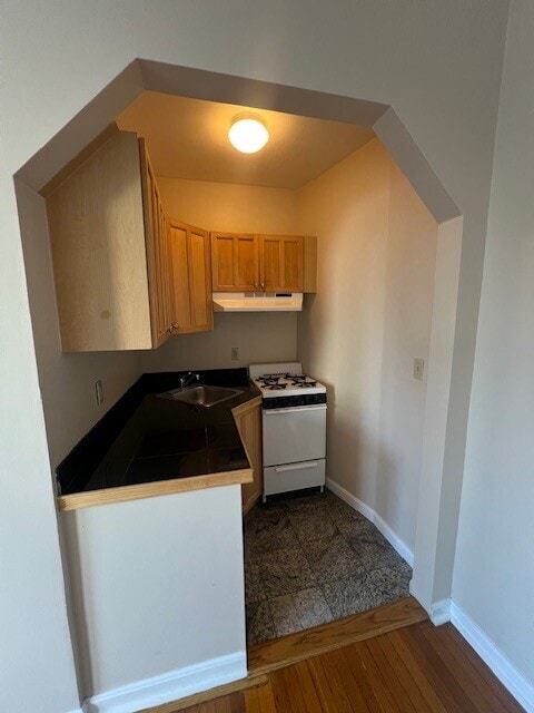 1315 Boylston St, Unit 22 in Boston, MA - Building Photo - Building Photo