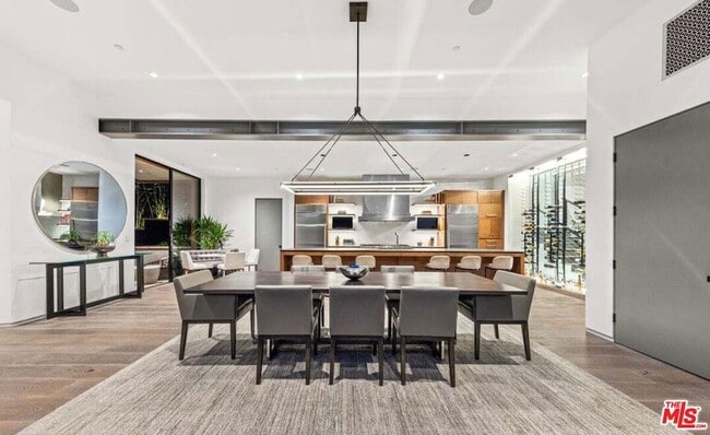 727 N Beverly Glen Blvd, Unit 57-057H in Los Angeles, CA - Building Photo - Building Photo