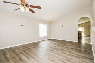 515 Winthrop Pl in Haines City, FL - Building Photo - Building Photo