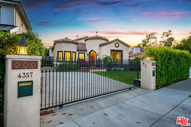 4359 Clybourn Ave in Los Angeles, CA - Building Photo - Building Photo