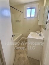 2489 Main St in Hurricane, WV - Building Photo - Building Photo