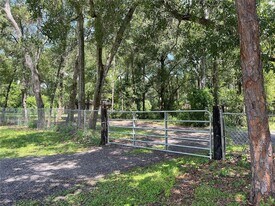 8105 Gilliam Rd in Apopka, FL - Building Photo
