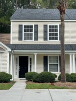 1198 Island Club Dr in Charleston, SC - Building Photo