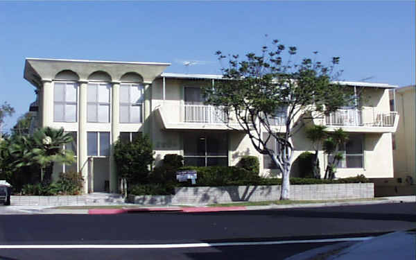 6604 Springpark Ave in Los Angeles, CA - Foto de edificio