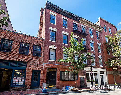 94 West Cedar St, Unit 2 in Boston, MA - Foto de edificio