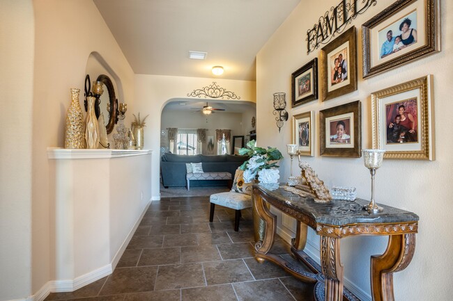 14311 Early Morn Ave in El Paso, TX - Building Photo - Building Photo