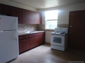 1541 NE 131st Ln-Unit -1541 in North Miami, FL - Building Photo - Building Photo