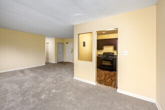 The Angelica in Silver Spring, MD - Foto de edificio - Interior Photo