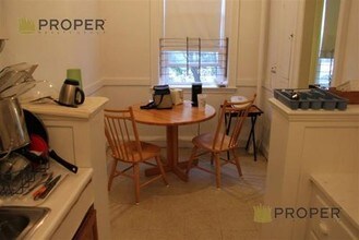 2045 Commonwealth Avenue-Unit -2 in Boston, MA - Building Photo - Building Photo