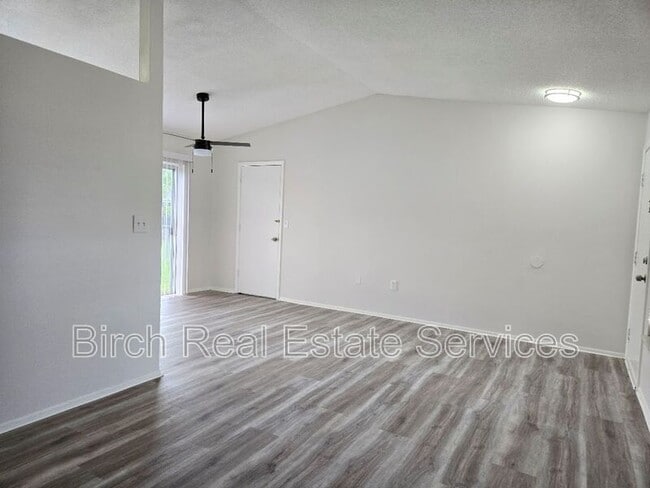 5122 Muriel Ln in New Port Richey, FL - Foto de edificio - Building Photo
