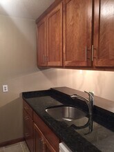 12826 Nicollet Ave, Unit Nicollet Avenue Condo in Burnsville, MN - Foto de edificio - Building Photo