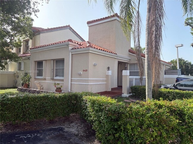 6427 SW 132nd Ct Cir in Miami, FL - Building Photo - Building Photo