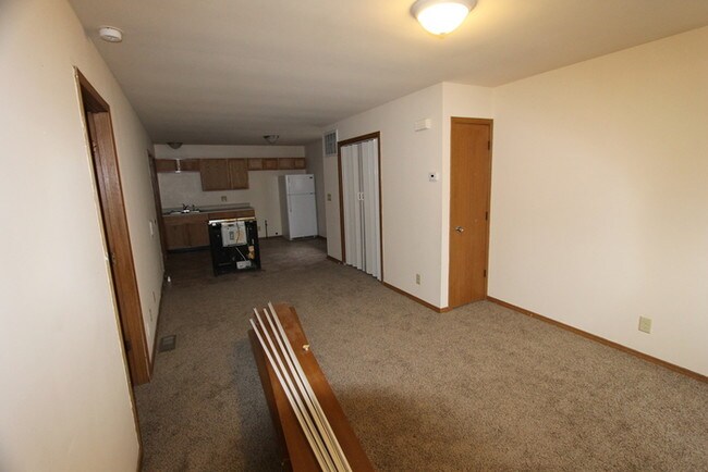 518 E Illinois St-Unit -Apt B in Evansville, IN - Building Photo - Building Photo