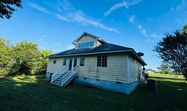 145 Edmonds Rd in Albertville, AL - Building Photo - Building Photo
