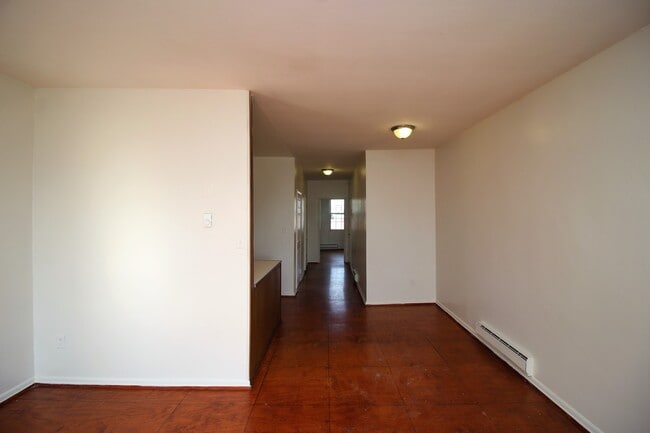 212 E Biddle St in Baltimore, MD - Building Photo - Building Photo