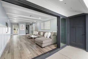 1010 E Sorenson Cir in Mesa, AZ - Building Photo