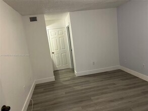 455 NE 210th Cir Terrace in Miami, FL - Building Photo - Building Photo